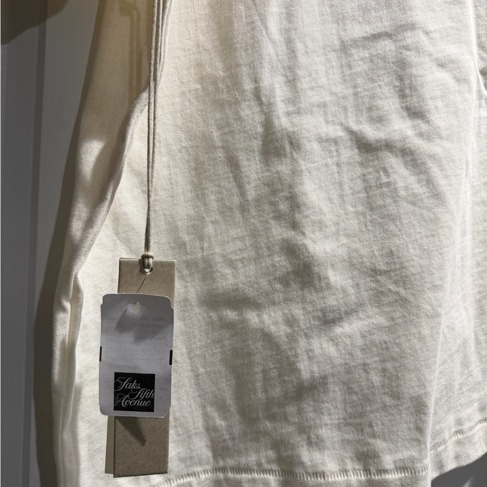 Essentials T-Shirt Saks Fifth Avenue Size M - Picture 3 of 3